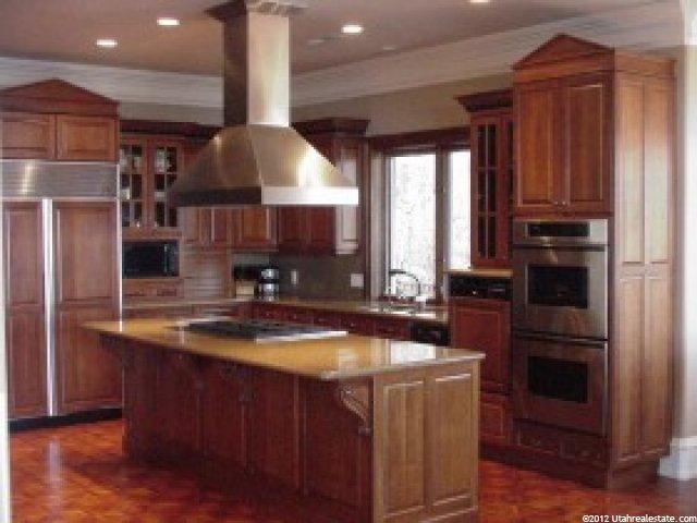 11268 Eagle View Dr, Sandy, UT 84092 — photo 2