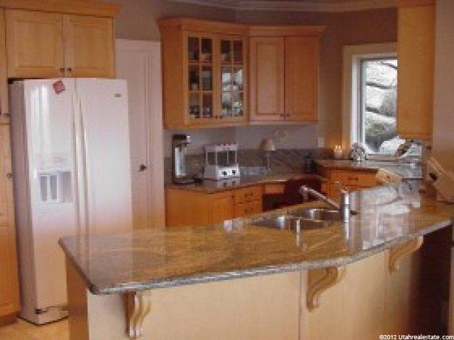 11268 Eagle View Dr, Sandy, UT 84092 — photo 9