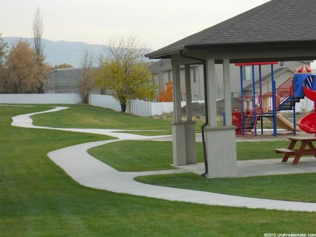 682 N 255 W, Centerville, UT 84014 — photo 3