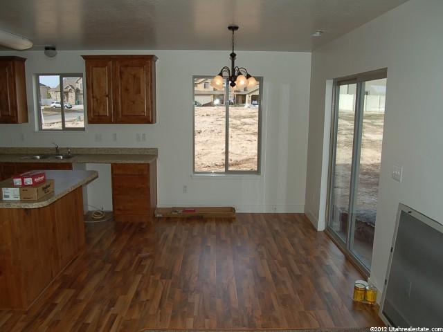 4 Arnold Dr, Layton, UT 84041 — photo 4