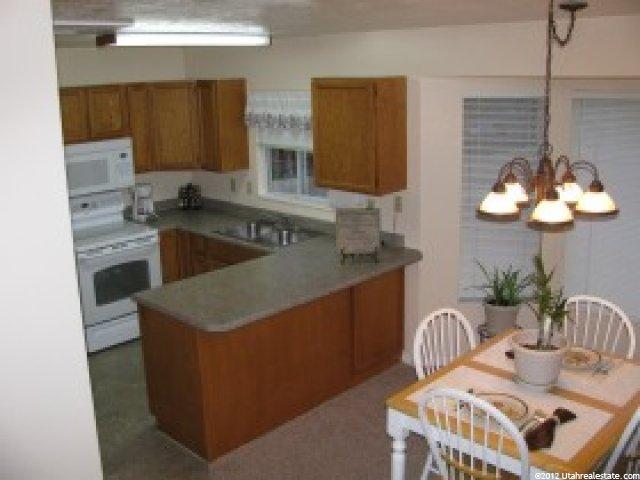 330 S 950 E, Layton, UT 84041 — photo 2