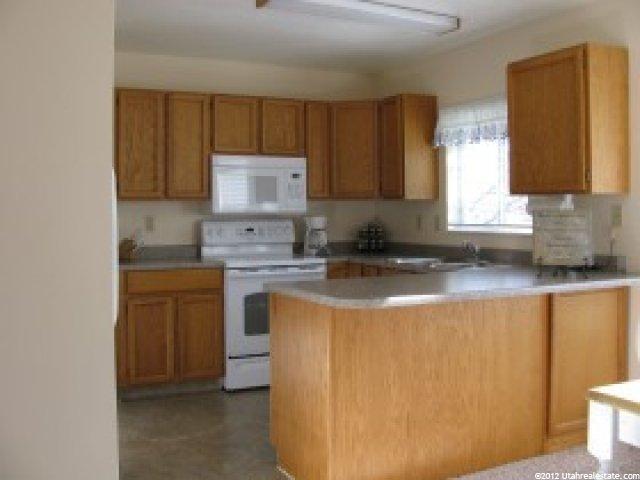 330 S 950 E, Layton, UT 84041 — photo 3