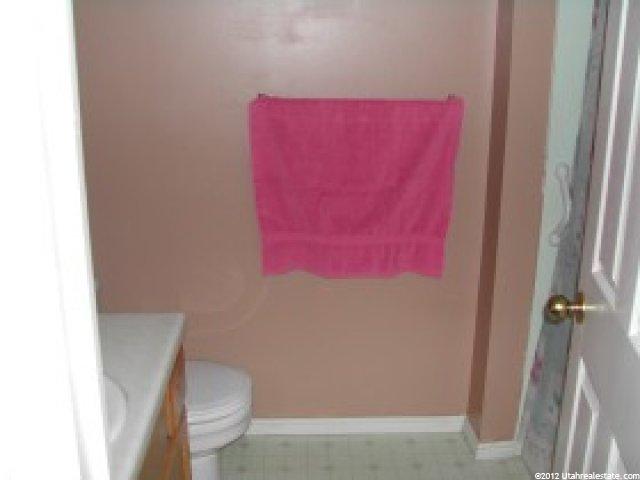 321 W 75 S, Clearfield, UT 84015 — photo 10