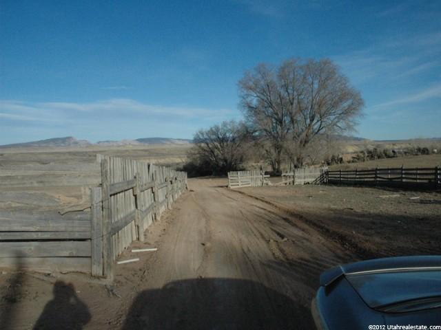 3203 S 4000 E, Vernal, UT 84078 — photo 8