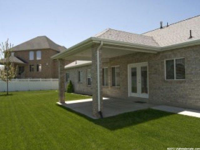 1342 N 1500 W, Clinton, UT 84015 — photo 2
