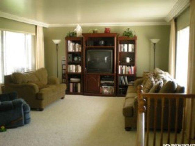 335 N 100 E, Farmington, UT 84025 — photo 2
