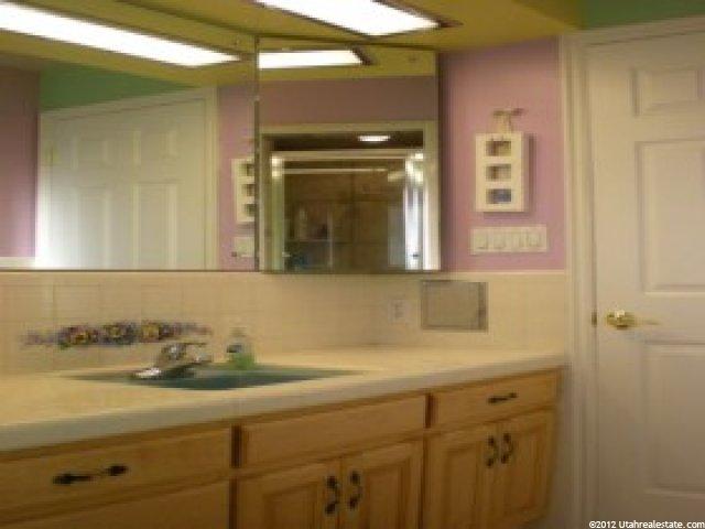 335 N 100 E, Farmington, UT 84025 — photo 9