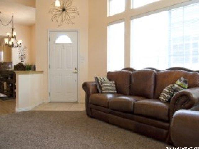 163 W 200 N, Centerville, UT 84014 — photo 2