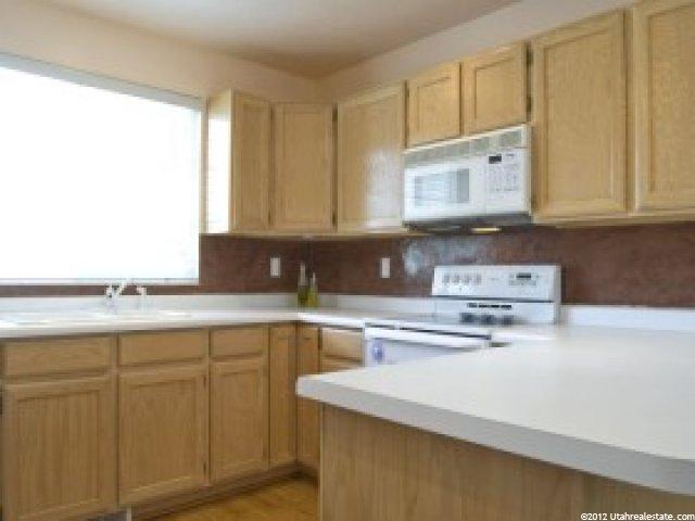163 W 200 N, Centerville, UT 84014 — photo 3