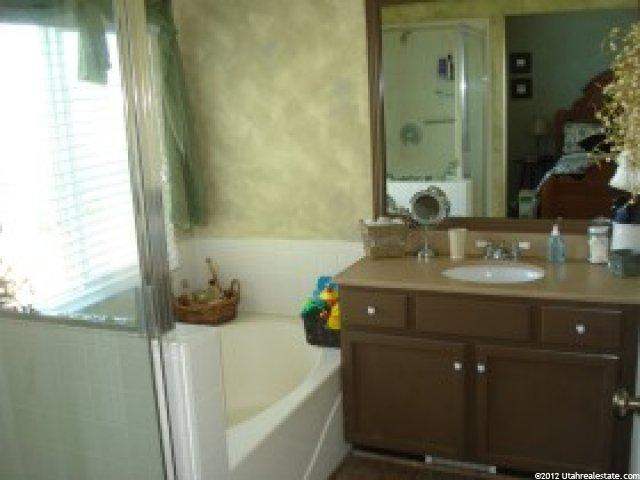 8407 S 1520 W, West Jordan, UT 84088 — photo 9