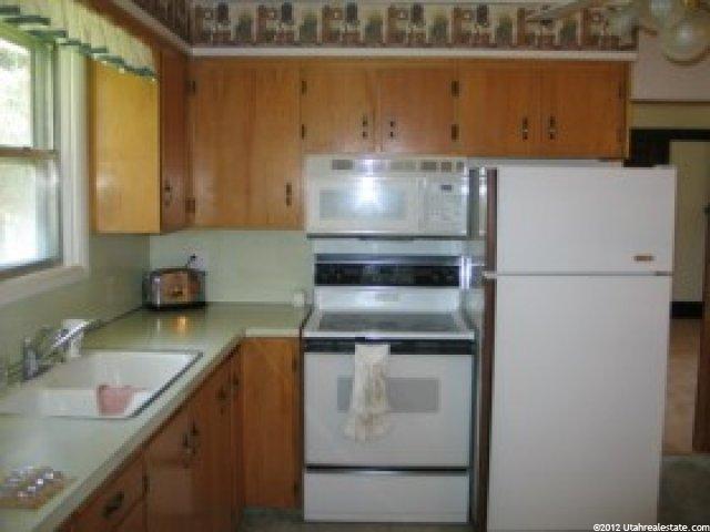 410 S 100 W, Providence, UT 84332 — photo 7