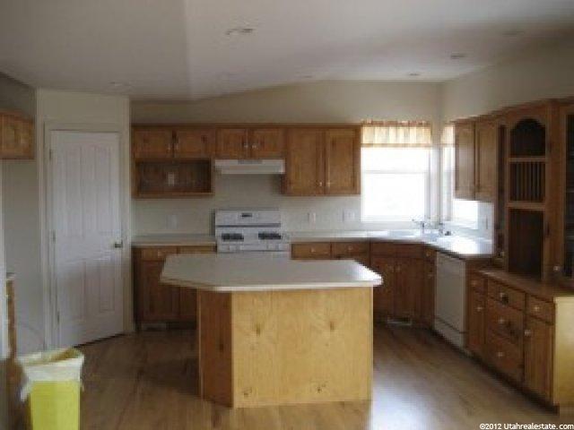2104 E Summerwood Ln N, Layton, UT 84041 — photo 5