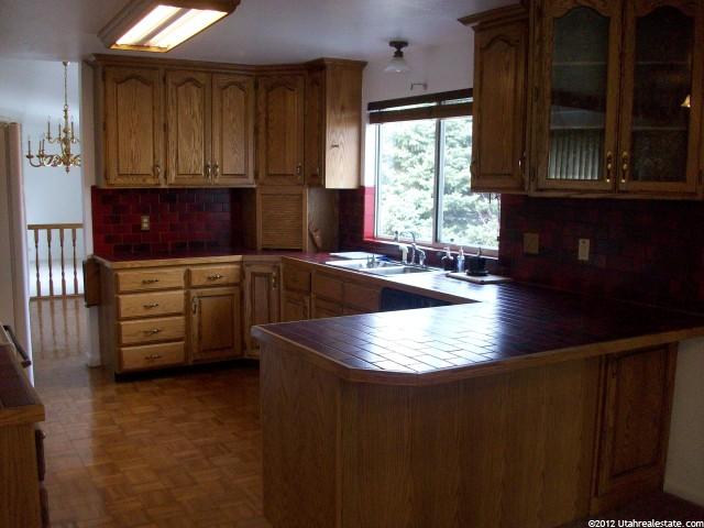 521 E 10735 S, Sandy, UT 84070 — photo 4