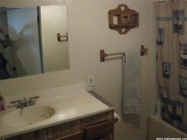 482 Park Ave, Logan, UT 84321 — photo 8