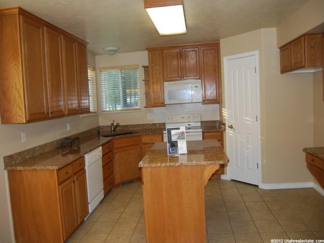 878 N 1345 E, Layton, UT 84040 — photo 4