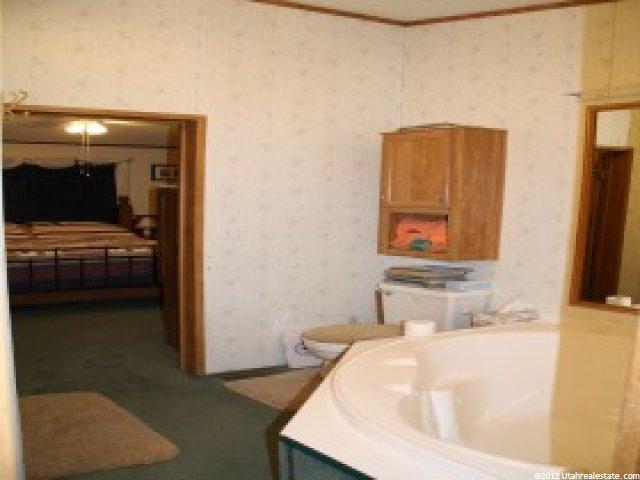 291 E 700 N, Vernal, UT 84078 — photo 7