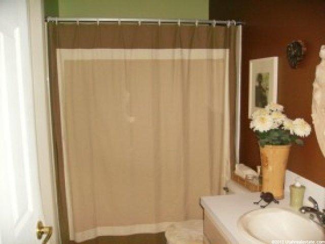 1642 E 800 S #B, Clearfield, UT 84015 — photo 7