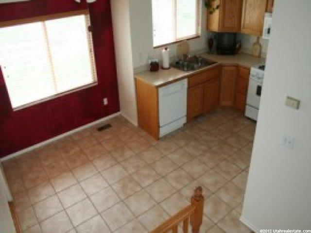 2139 W 1630 N, Clinton, UT 84015 — photo 4
