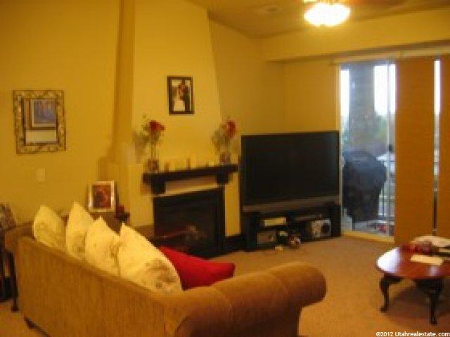 638 N 400 W, Centerville, UT 84014 — photo 3