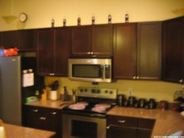 638 N 400 W, Centerville, UT 84014 — photo 4