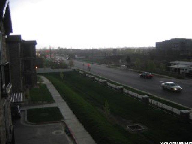 638 N 400 W, Centerville, UT 84014 — photo 7
