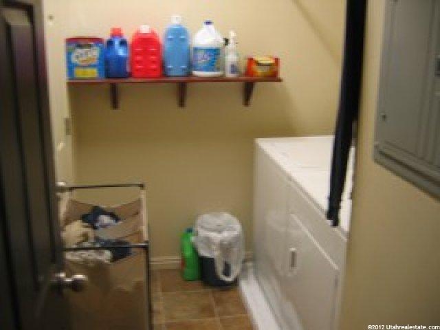 638 N 400 W, Centerville, UT 84014 — photo 10
