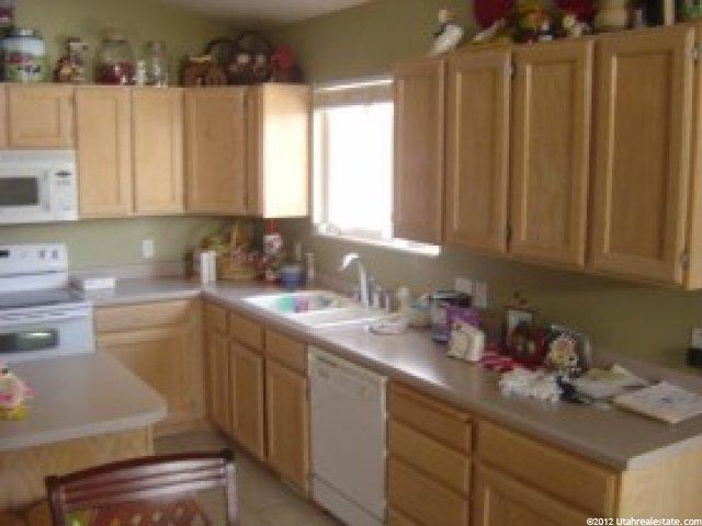 872 W 150 N, Layton, UT 84041 — photo 3
