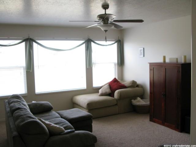 141 E Chelemes Way, Clearfield, UT 84015 — photo 2