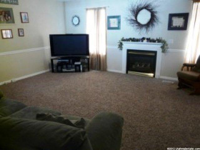 536 S 425 E, Clearfield, UT 84015 — photo 2