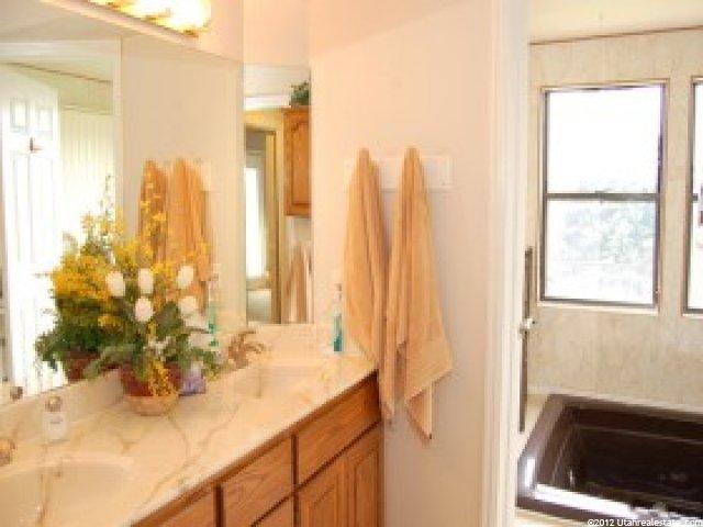 679 E 3350 N, North Ogden, UT 84414 — photo 6