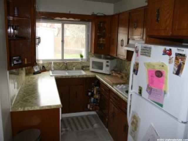 216 S 500 E, Copperton, UT 84006 — photo 4