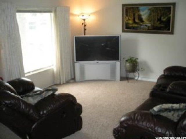 1761 N Gregory Dr W, Layton, UT 84041 — photo 2