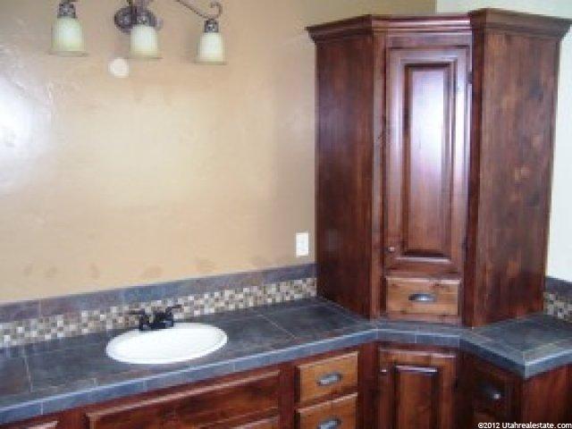 731 E 200 S, Hyde Park, UT 84318 — photo 10