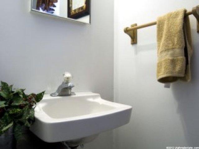 488 E 200 S #A1, Clearfield, UT 84015 — photo 11