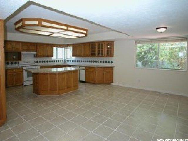 480 E 700 S, Centerville, UT 84014 — photo 5