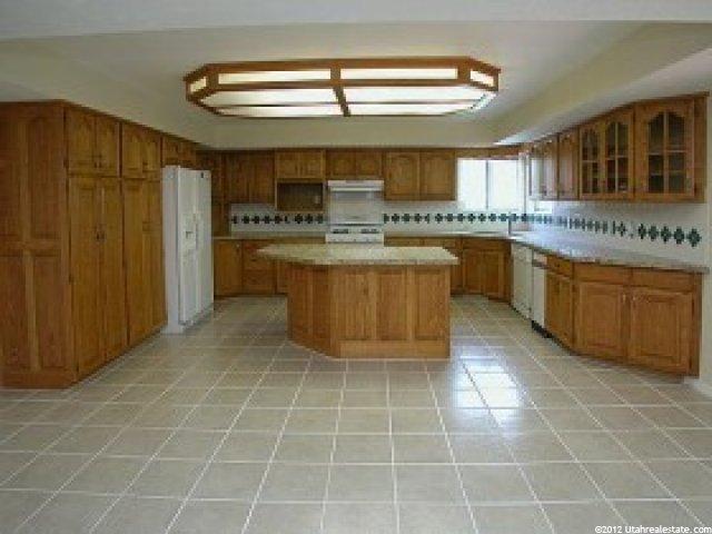 480 E 700 S, Centerville, UT 84014 — photo 6
