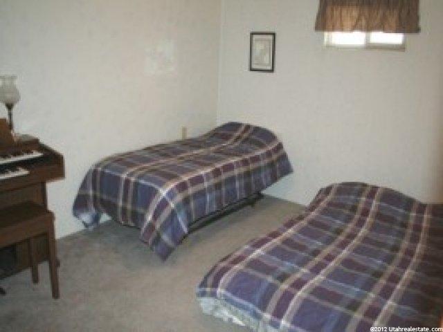 1047 N Kingswood Rd, Kaysville, UT 84037 — photo 8
