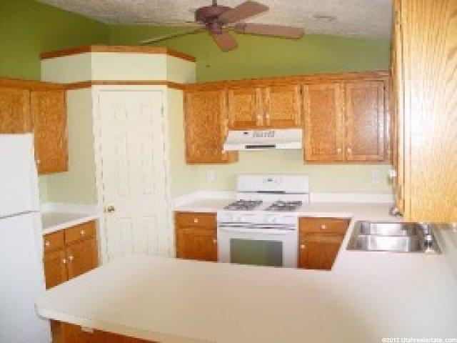 1251 E Sandy Ridge Dr, Sandy, UT 84094 — photo 3