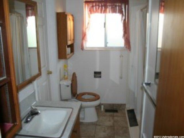 1307 W 800 N, Clinton, UT 84015 — photo 8