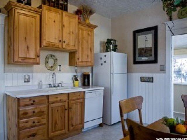 165 E Center St, Bountiful, UT 84010 — photo 6