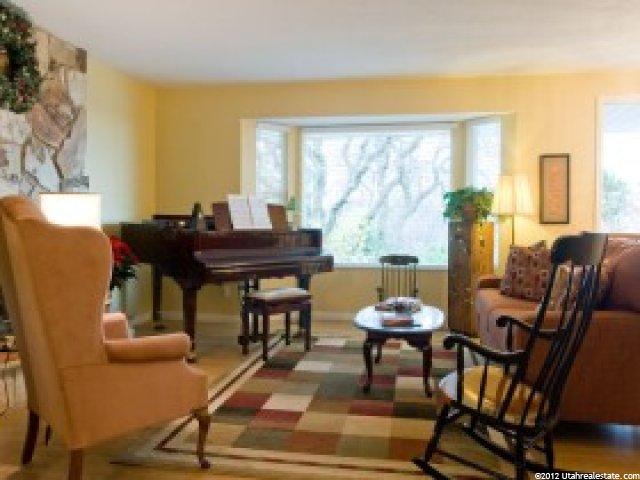 3677 Carriage Ln, Bountiful, UT 84010 — photo 2