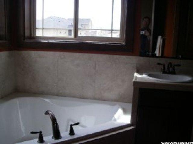 466 E 800 S, River Heights, UT 84321 — photo 6