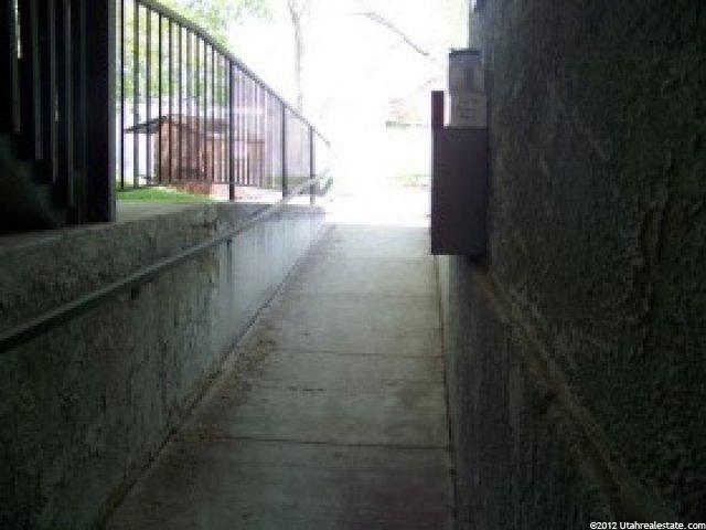 215 E Hill Ave #1 #1, Murray, UT 84107 — photo 2