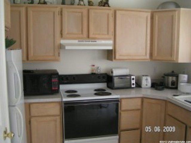 1013 W 1640 N, Clinton, UT 84015 — photo 2