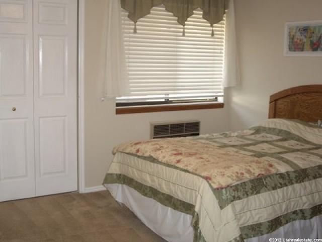 188 E 2050 S #B-2, Bountiful, UT 84010 — photo 6