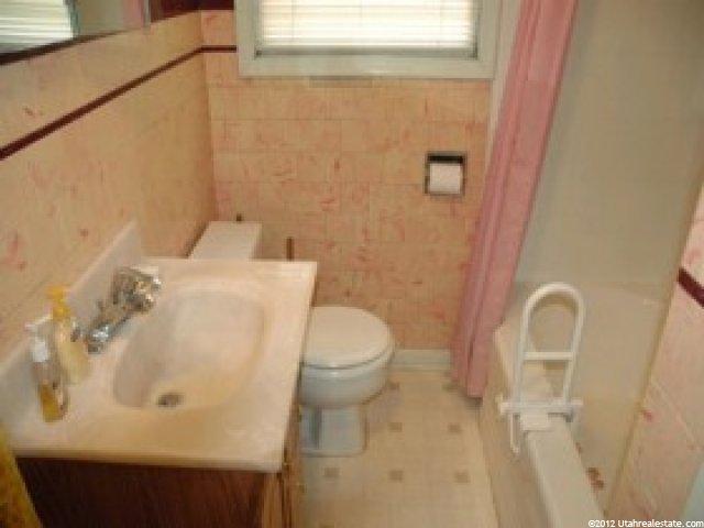 209 S 100 E, Nephi, UT 84648 — photo 9