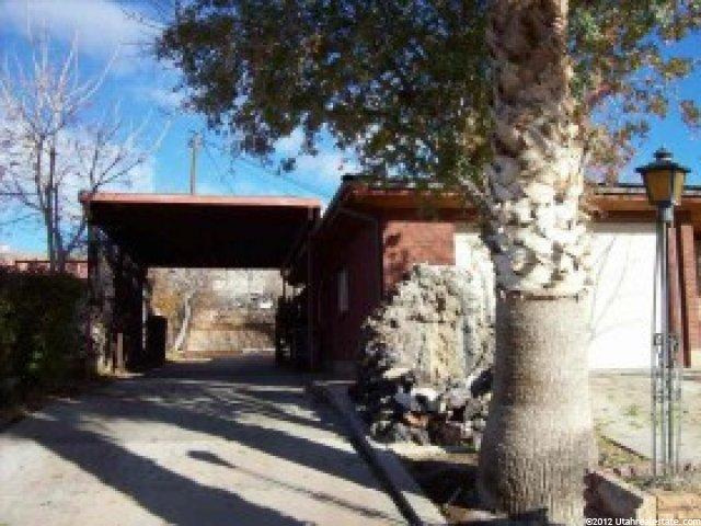 221 W State St, Hurricane, UT 84737 — photo 3