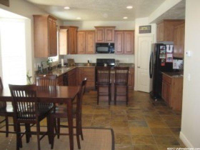 1423 Aberdeen Pl, Syracuse, UT 84075 — photo 4