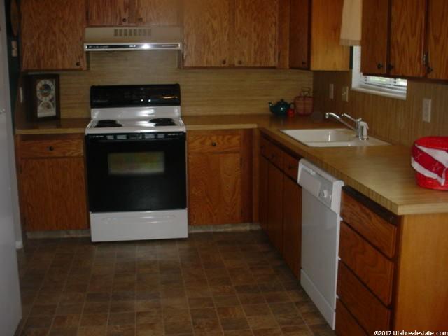1375 W 975 S, Clearfield, UT 84015 — photo 5