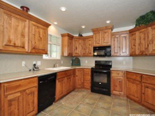 538 W 3500 N, Pleasant View, UT 84414 — photo 6